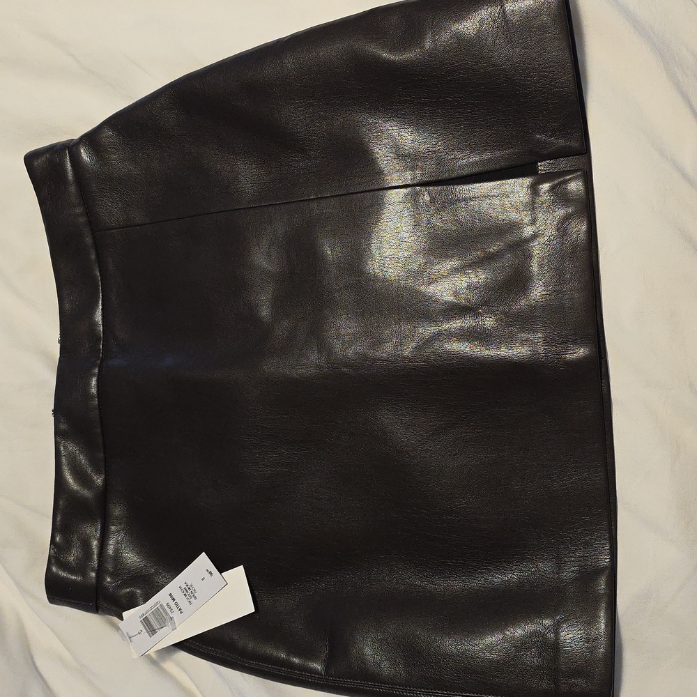 Aritzia Wilfred Patio High-Waisted Vegan Leather Mini Skirt in Brown Sz 0